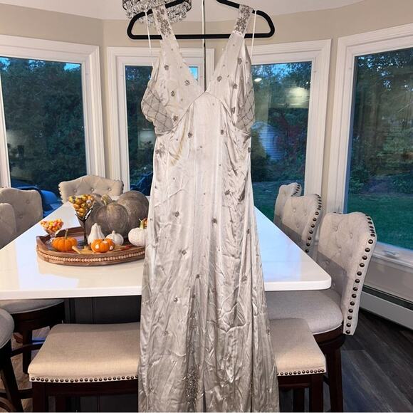 Zara Women’s Satin Dress with Embroidery Limited Edition Size M NWT - Picture 11 of 16